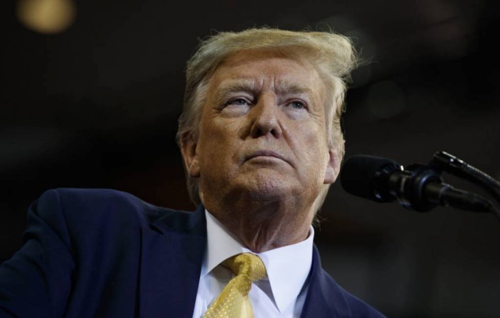 Дональд Трамп Туркияга нисбатан санкциялар жорий қилиш бўйича фармонни имзолади