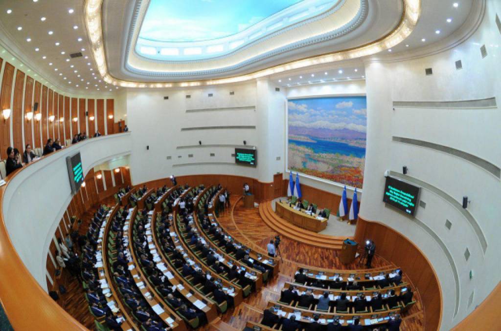 Олий Мажлис Сенати йигирма учинчи ялпи мажлиси якунига етди