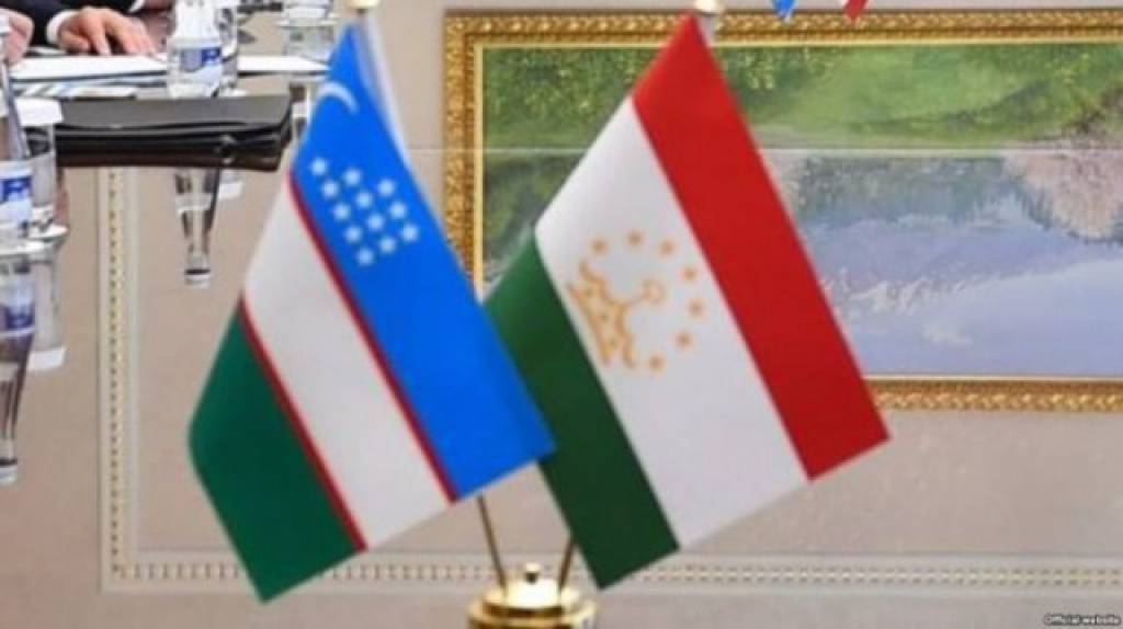 Тожикистонда ўзбек тили байрами нишонланди