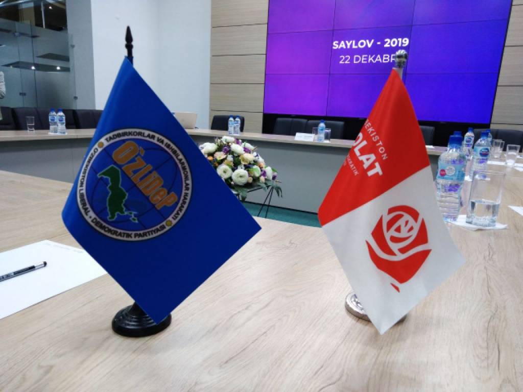 Қайси партия “прописка” тизимини бекор қилишни кўзламоқда?