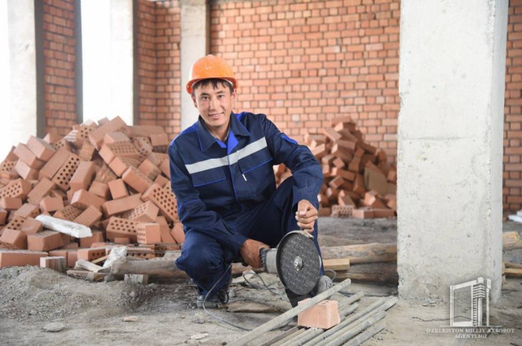 Rasmda korsatilgan porno video Lezbiyenlarning orgazmi