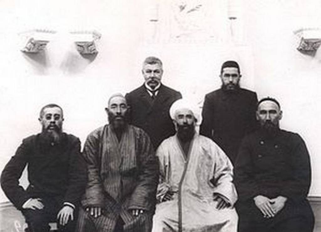 Биринчи ўзбек депутатлари ким бўлган?