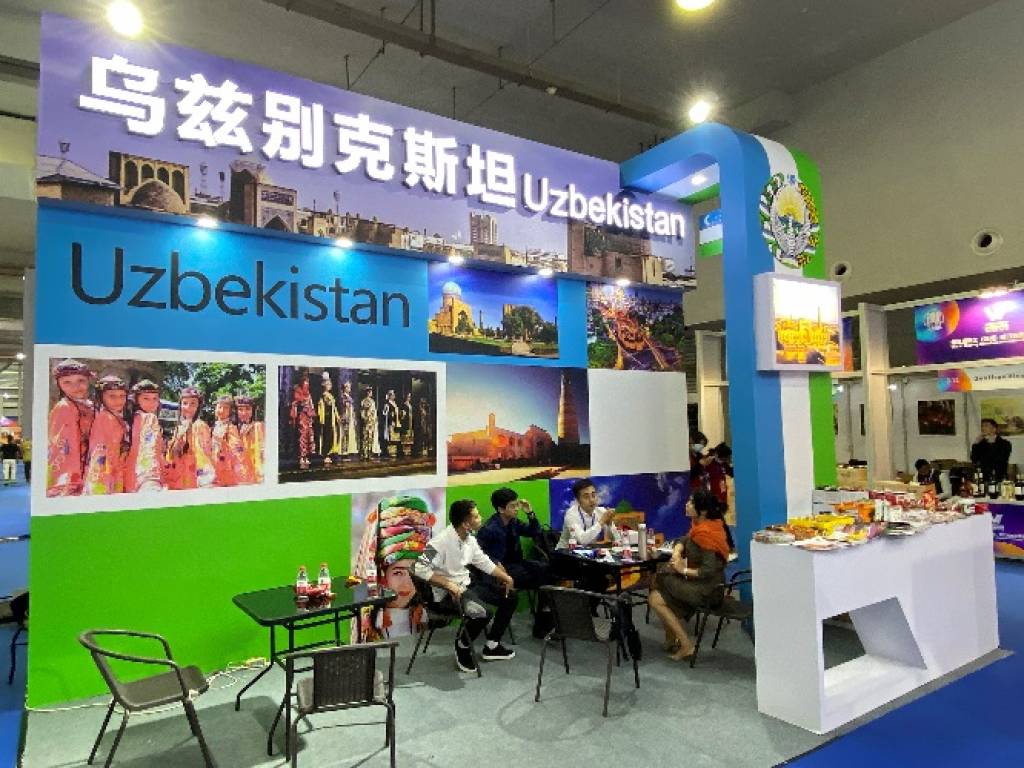 乌兹别克斯坦代表团参加WIIE-2020