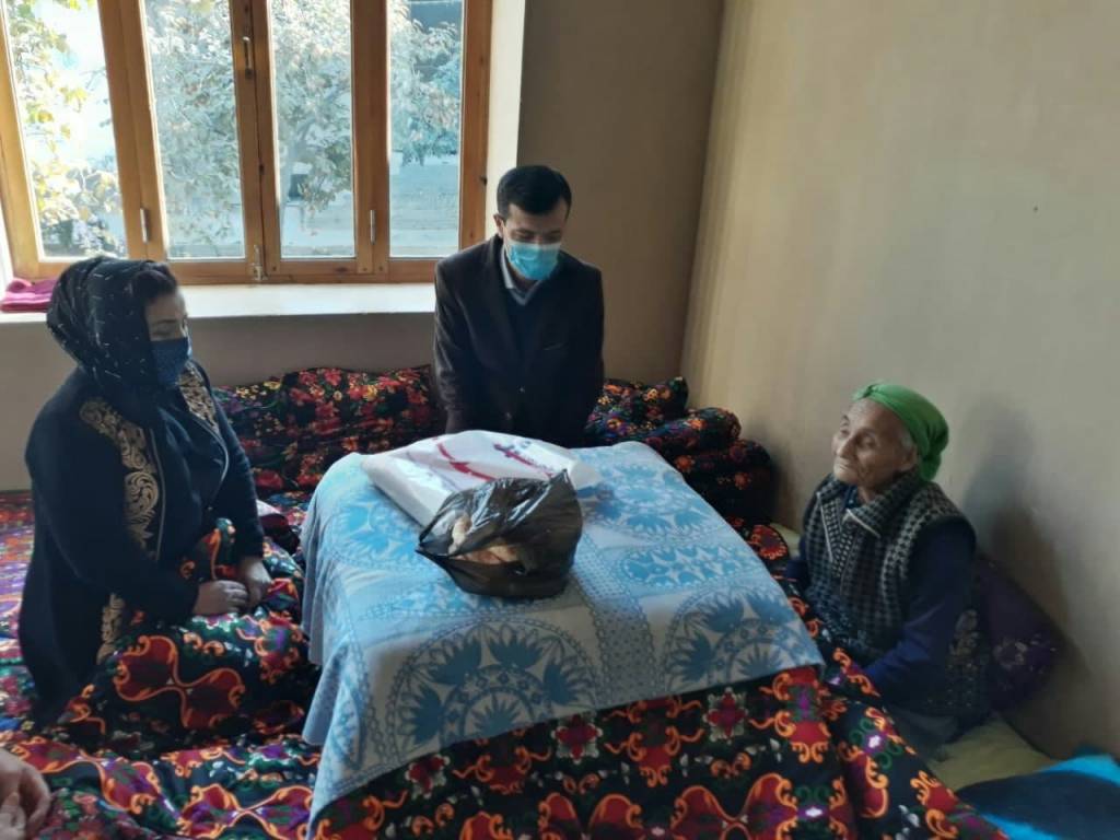 Loyiha doirasida kam ta’minlanganlarga ko‘maklashildi