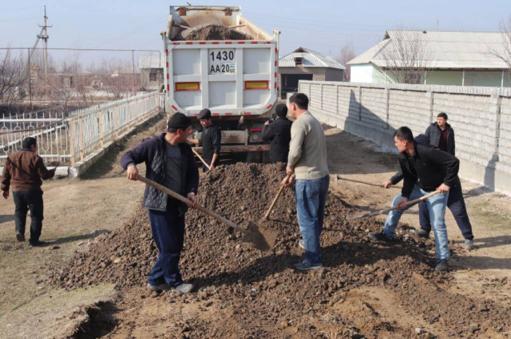 Якка-ёлғиз қариялар уйида ҳам ҳашар ўтказилмоқда...