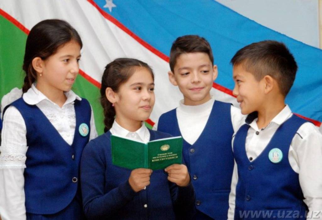 E maktab uz ga. Ягона мактаб формаси 2022. Мактаб формаси 2022 -2023. Узбекистан мактаб формалари 2022. Школьники Узбекистана.