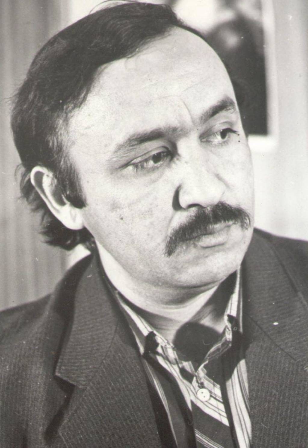 Shoyadki bu bandani-da yod aylasangiz...