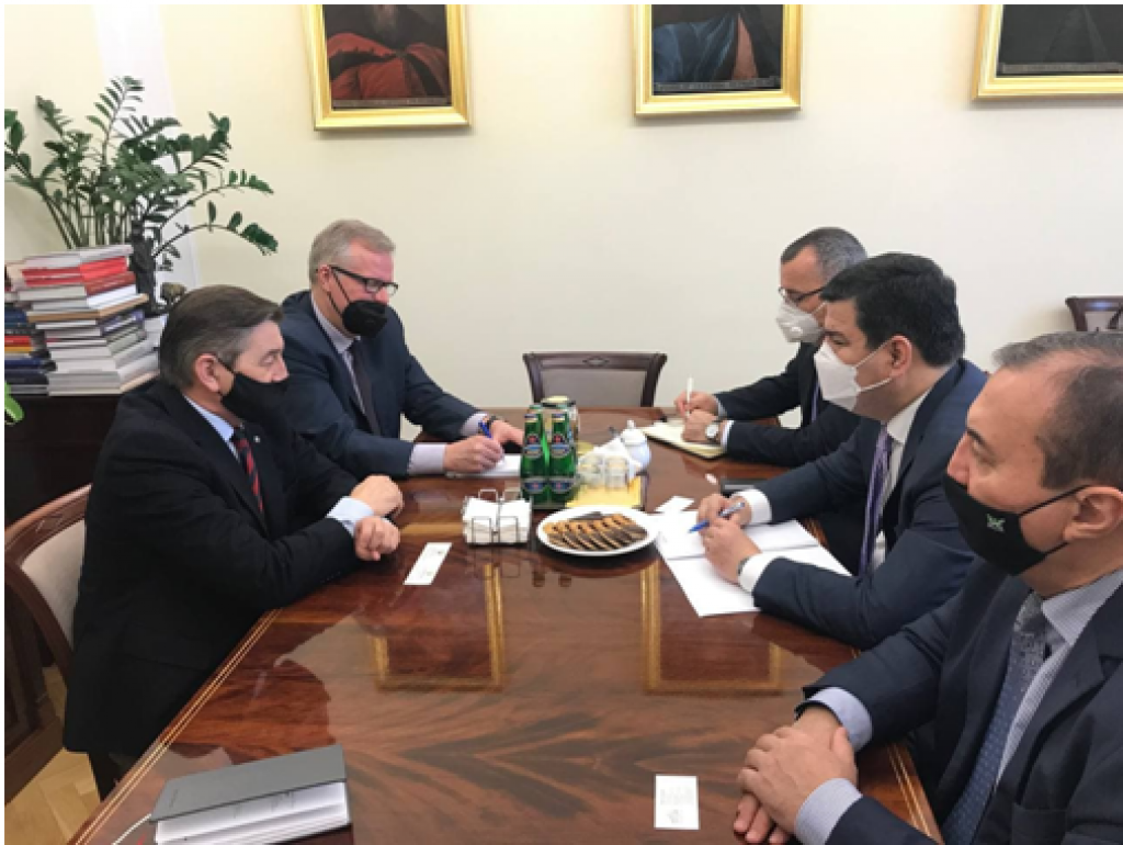 波兰乌兹别克斯坦讨论立法合作的发展