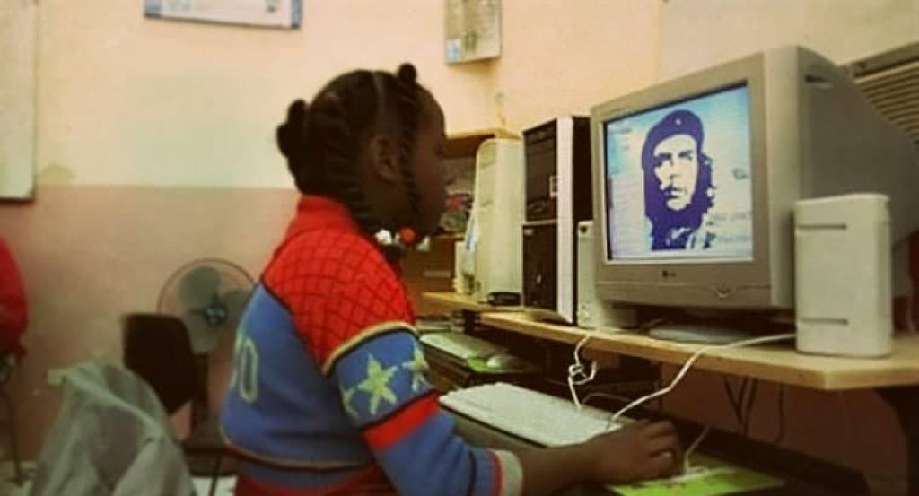 美国正在帮助改善古巴的互联网接入