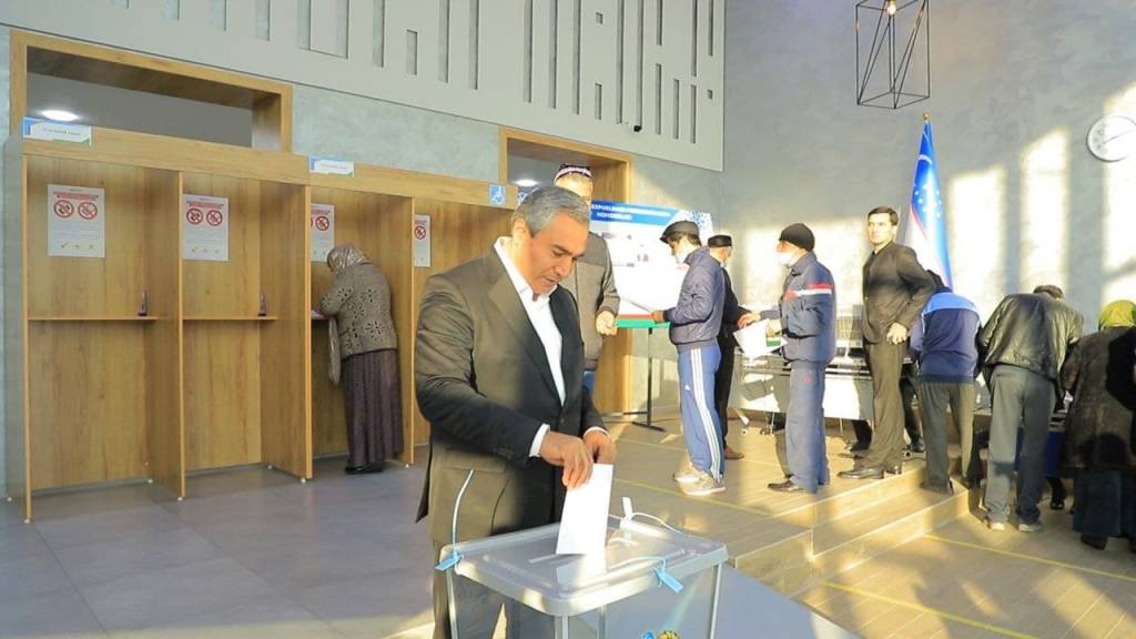 Қўқон шаҳар ҳокими Президент сайловида овоз берди