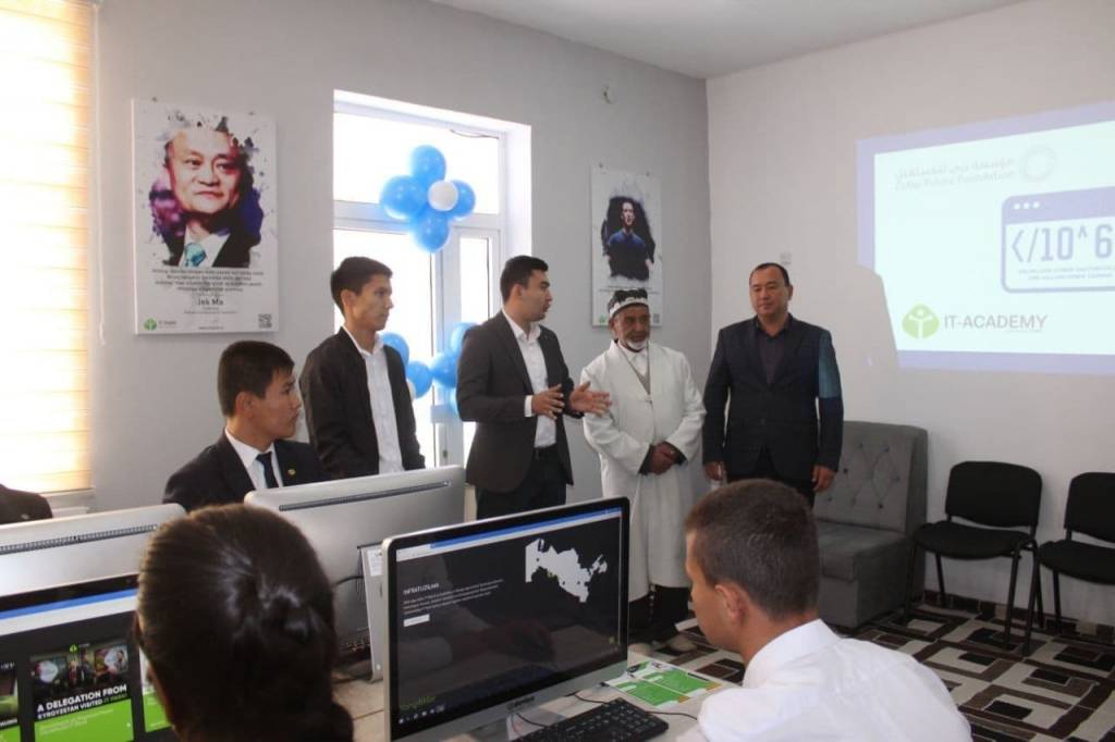 Navoiy viloyatida “Raqamli texnologiyalar o‘quv markazi” soni o‘ntaga yetdi