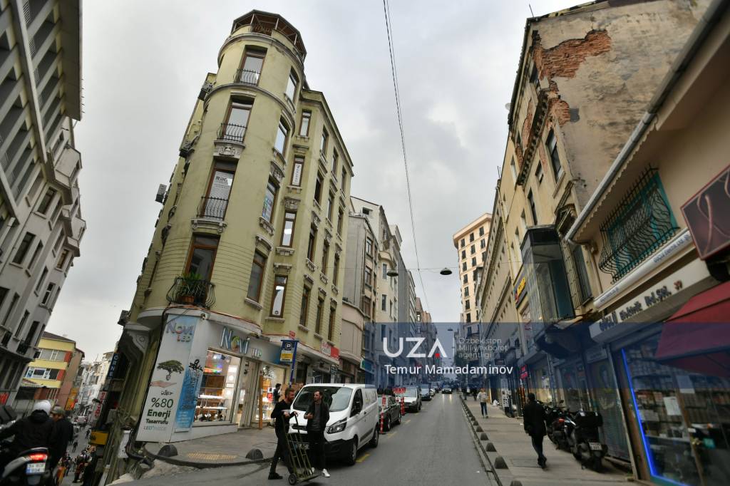 Istanbul ko‘chalari bo‘ylab fotosayohat