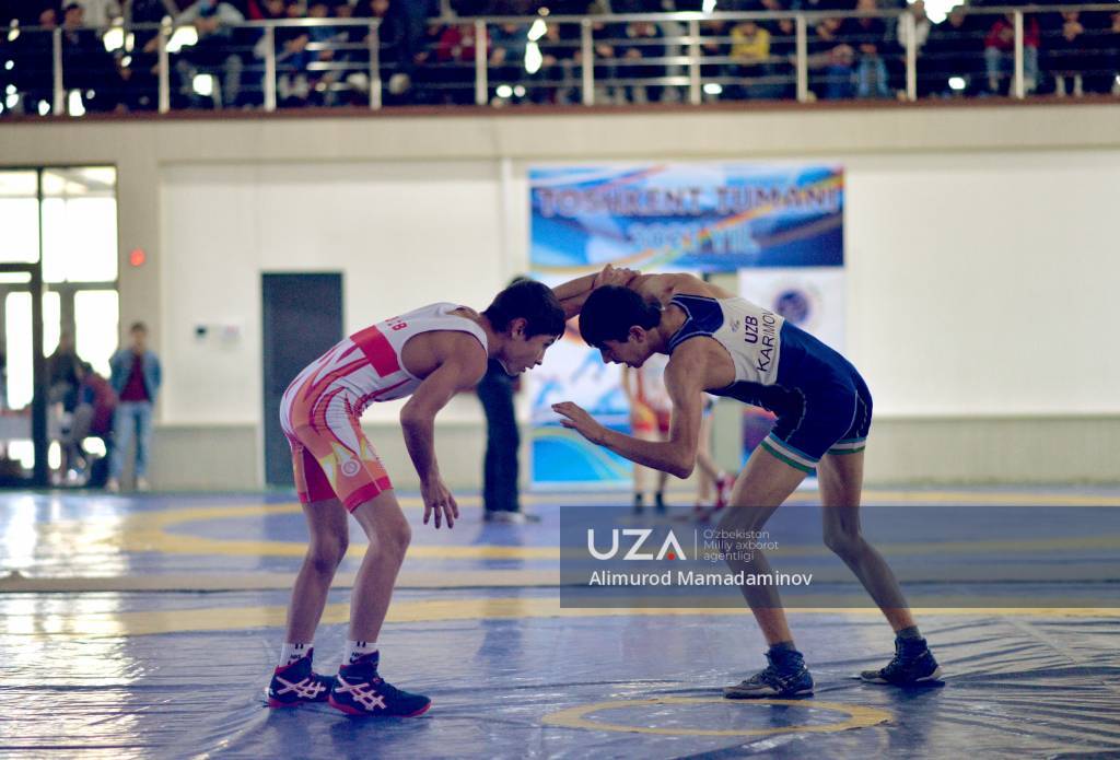 Toshkent tumanida sport kurashlari bo‘yicha O‘zbekiston chempionati bo‘lib o‘tmoqda