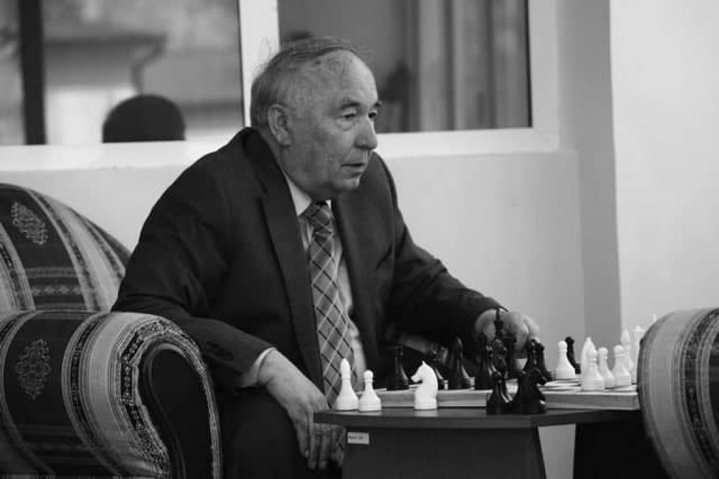 Эркина вахидов. Эркина вахидов. Эркин вахидов писатель. Эркин вахидов портрет. Эркин вахидов писатель.