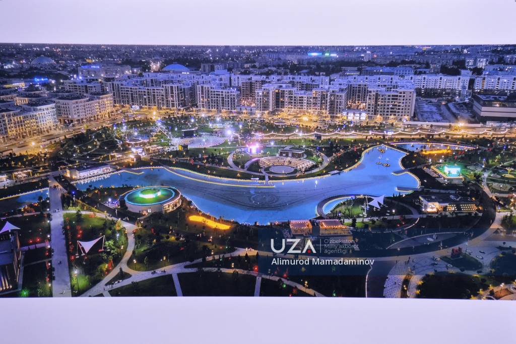 Yetuk rus fohishasining samimiy fotosurati, uy qurilishi fotosurati