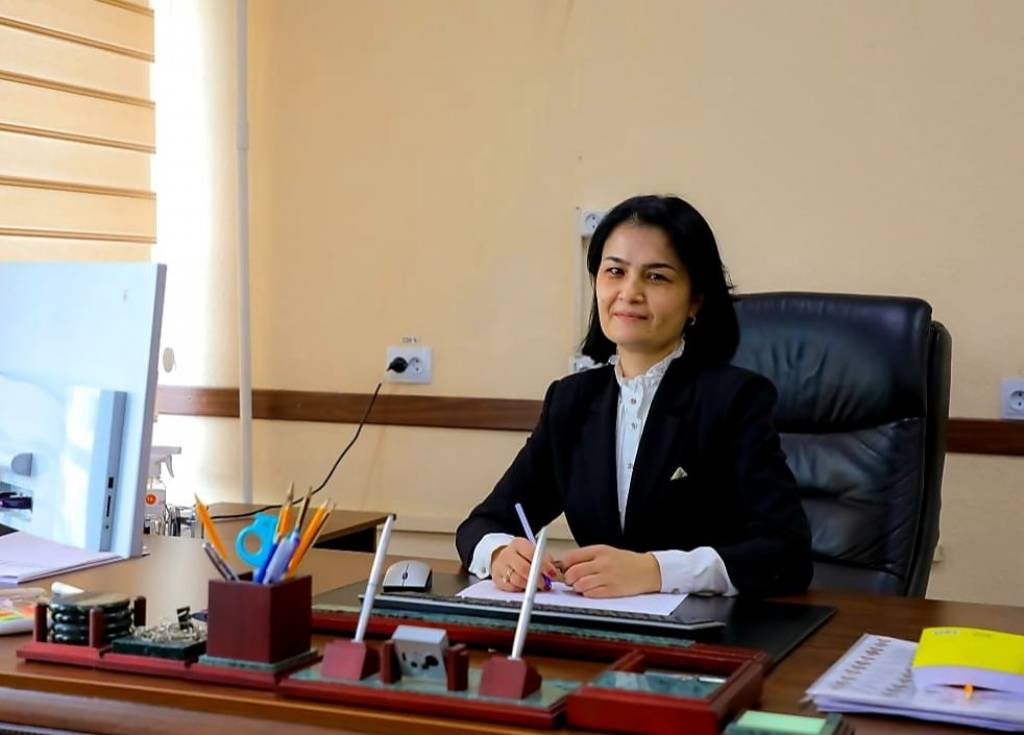 Voyaga etgan ayol va yigit ortasidagi jinsiy aloqa