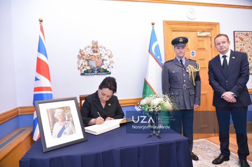 Qirollik oilasi va Buyuk Britaniya xalqiga hamdardlik bildirildi