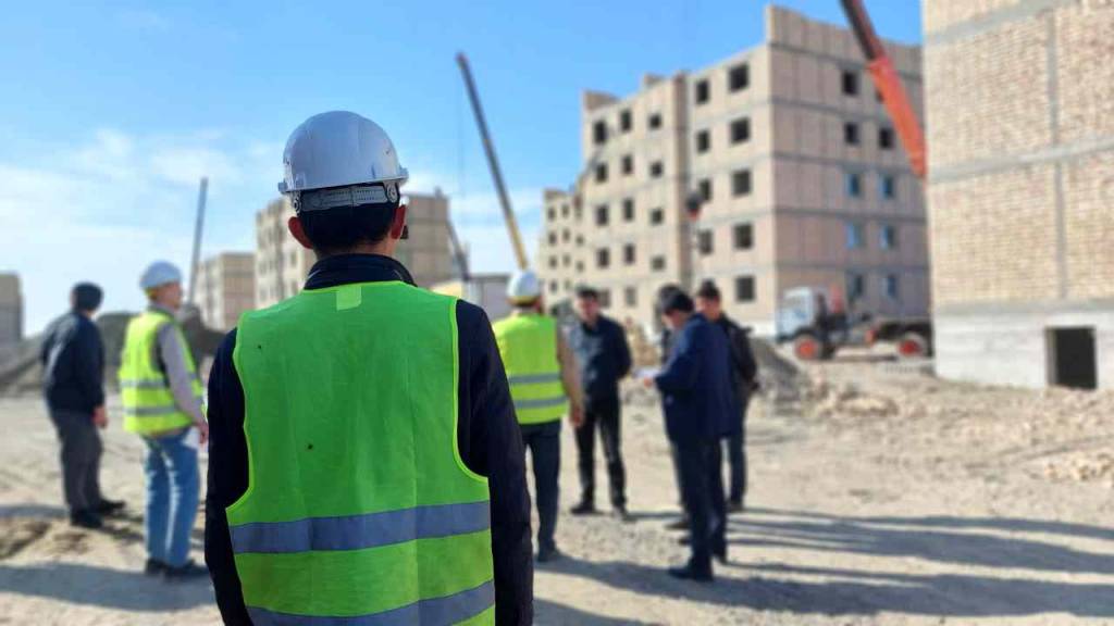 Навоий ва Бухорода барпо этилаётган “Янги Ўзбекистон” массивлари қурилишида камчиликлар бор