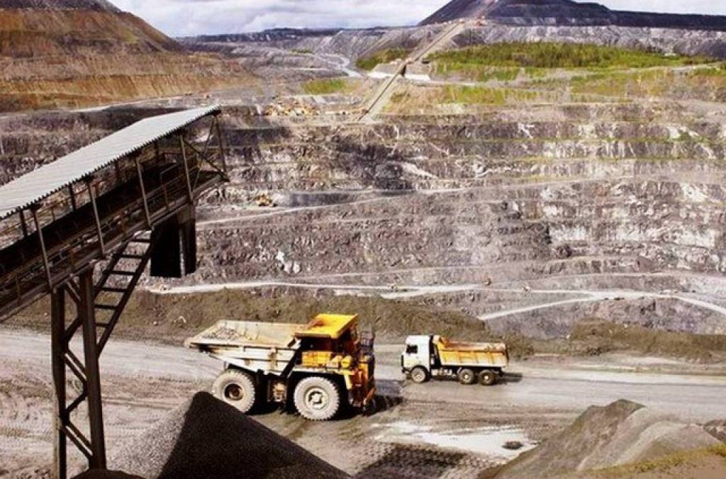 Tor dumbali qizlarning porno fotosuratlari Agar siz eshakni ichsangiz