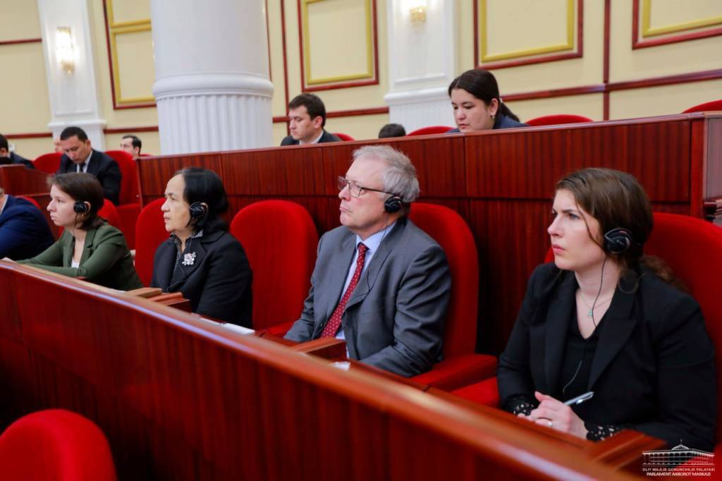 Рассмотрение кандидатуры председателя правительства