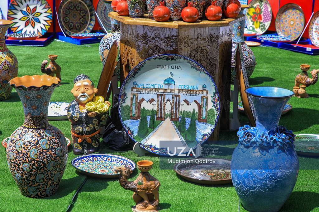 элементы конской упряжи скифов. литейщики древний египет. ремесла тюрков. ремесла тюрков. предметы тюркских кочевников.