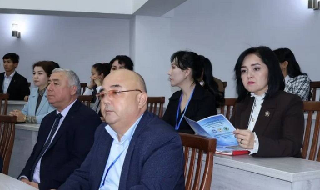 География фанини ўқитиш муаммолари муҳокама қилинди