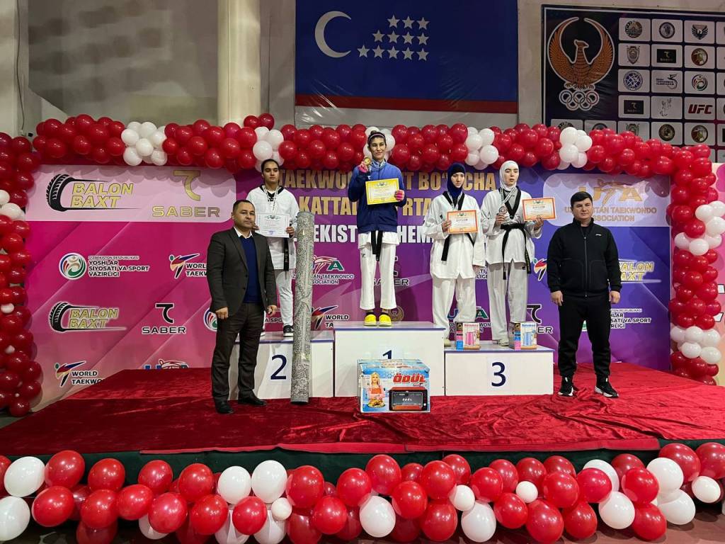 跆拳道选手争夺全国冠军