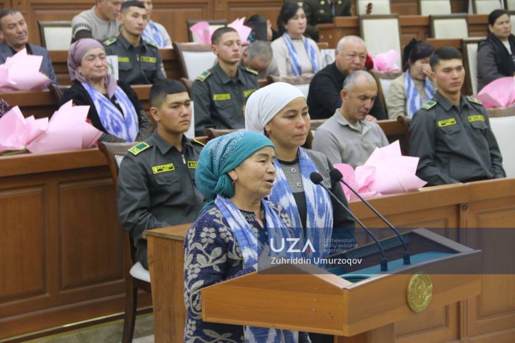 Yalangoch Marvel xonim