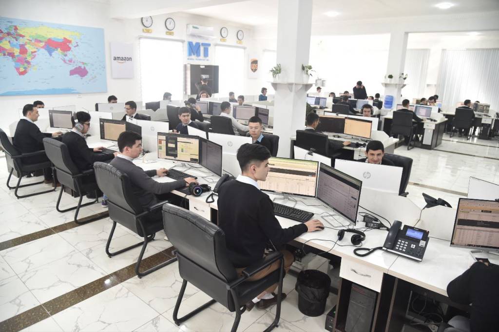 Masofaviy xizmatlar ko‘rsatish markazi yoshlar bandligini ta’minlashga xizmat qilmoqda
