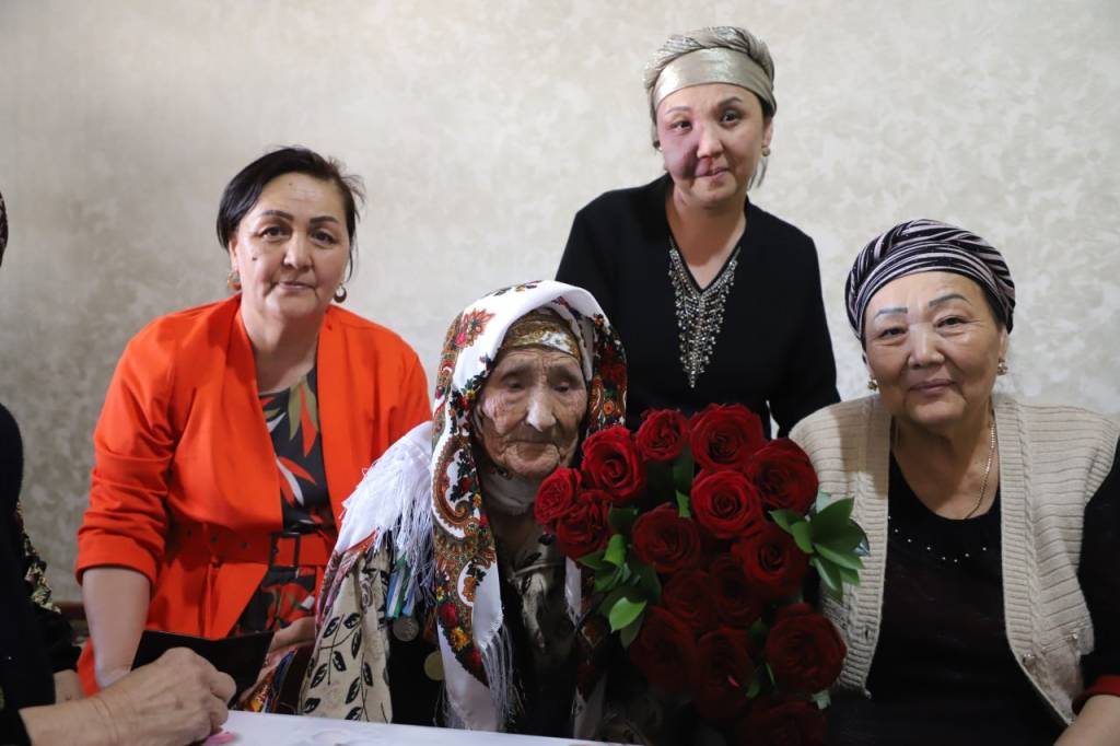 Sasanem momoning yuzinchi bahori