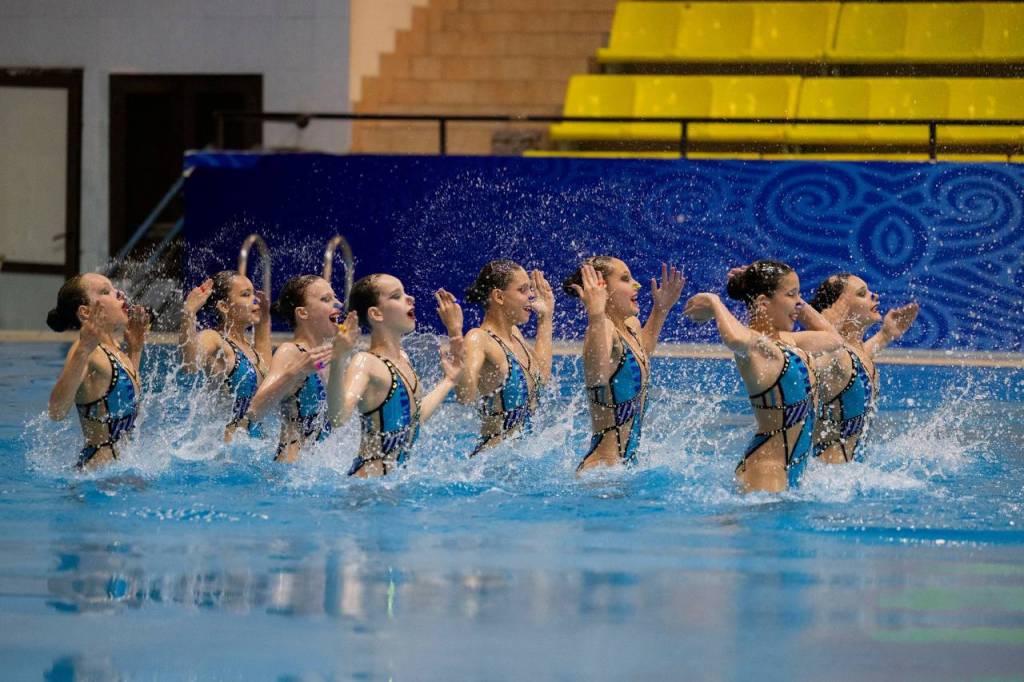 Mariyaning yalangoch fotosurati