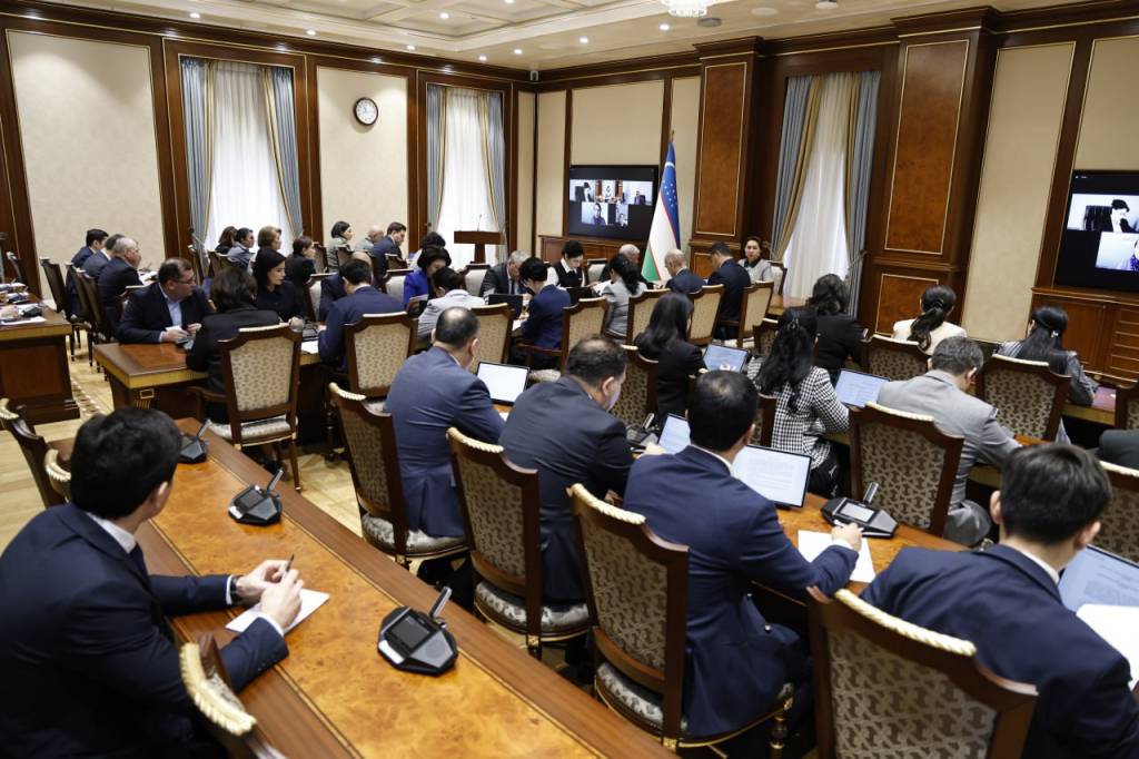 Erkak jinsiy azolarini cheklash fotosurati