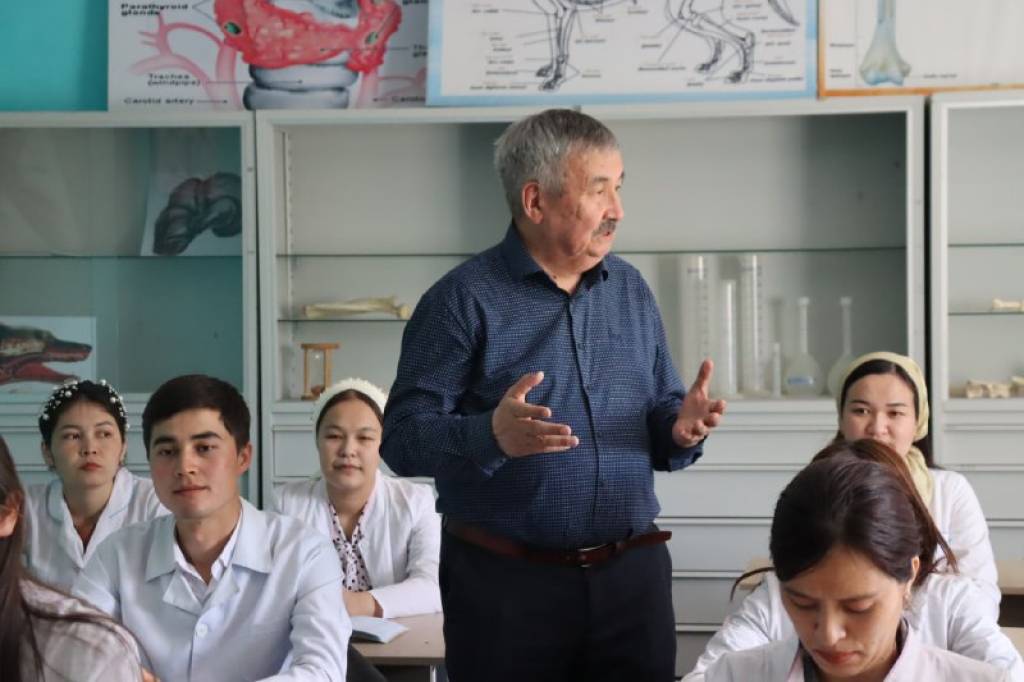 Xorijlik professor-o‘qituvchilar bilan hamkorlik