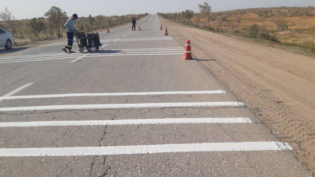 yo visto asi adidas shoes