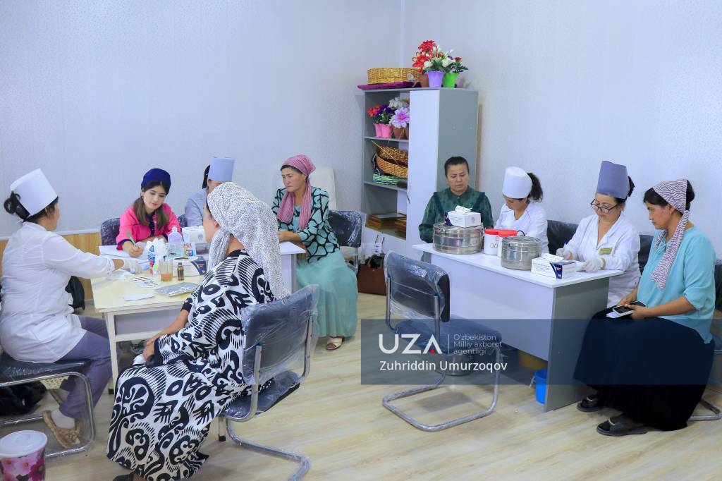 Katta eshaklar bilan qora orgies porno onlayn