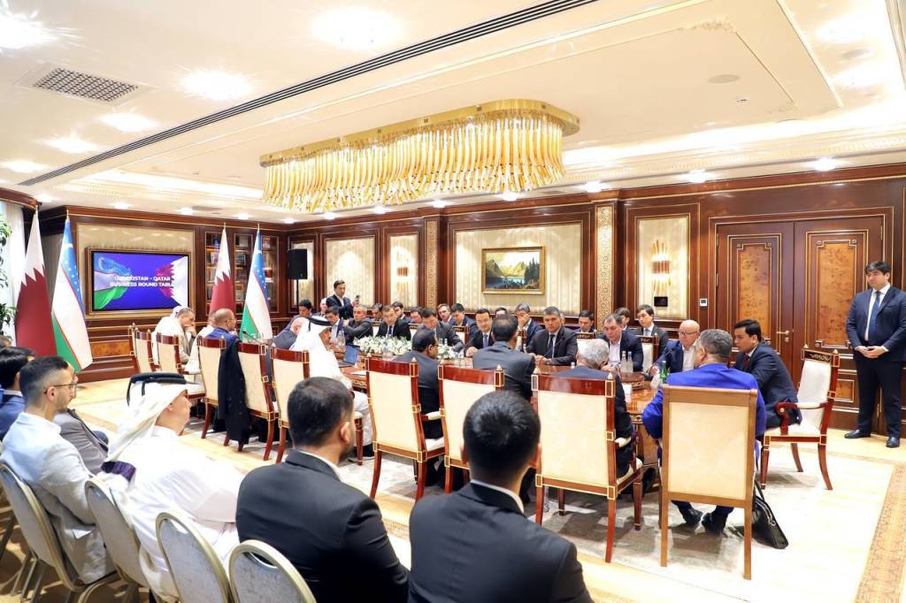 卡方高度赞赏乌兹别克斯坦的努力