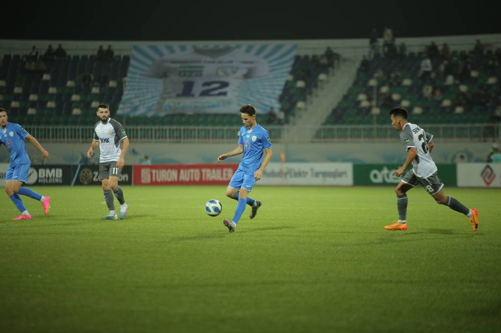 乌兹别克斯坦超级联赛前三名没有变化