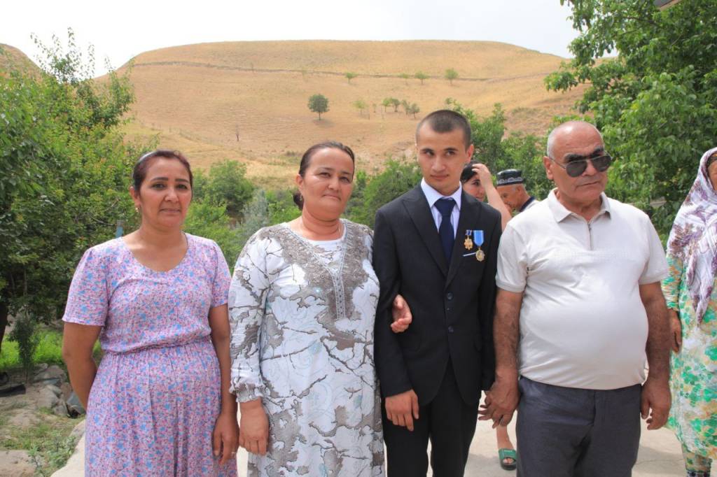 Qopol jinsiy aloqa haqida filmlar Xorozning uy qurilishi porno surati