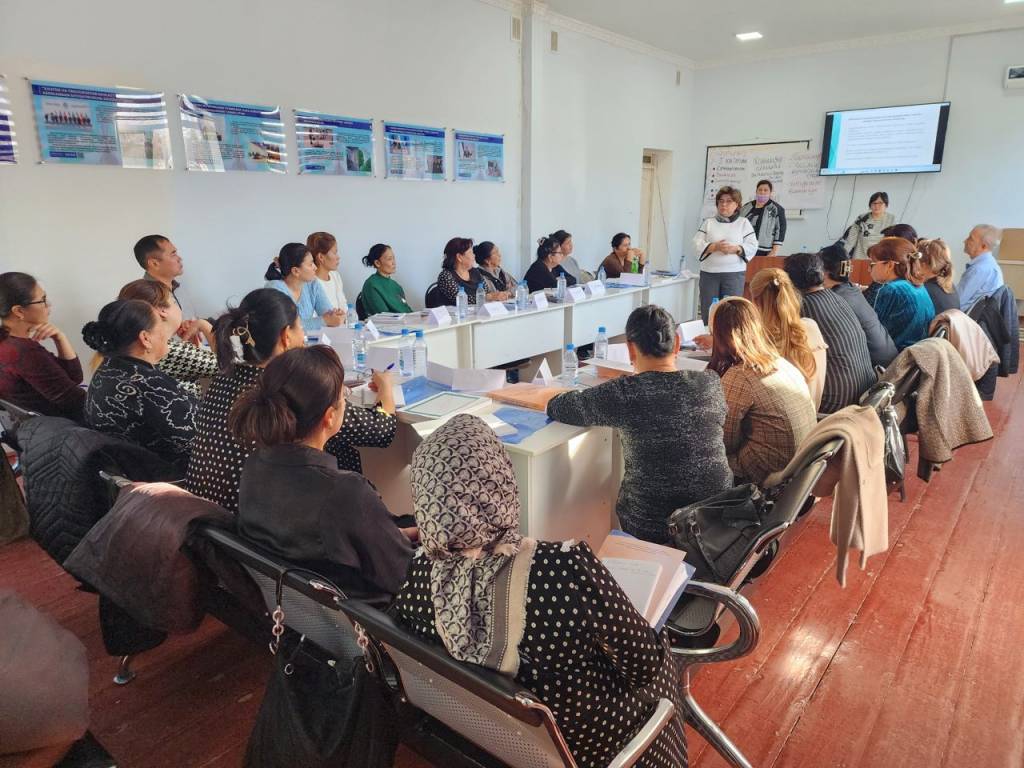 Помочь в сложных случаях и обучить новому врачей на местах