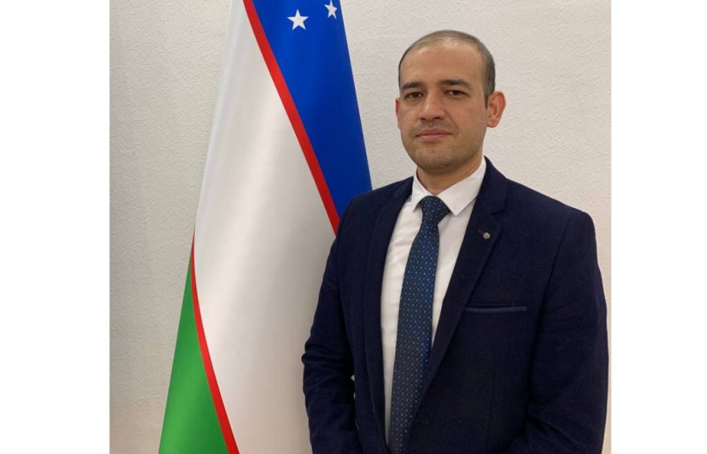 Achilov Oybek Rustamovichning filologiya fanlari bo‘yicha falsafa doktori (PhD) dissertatsiyasining himoyasi to‘g‘risida