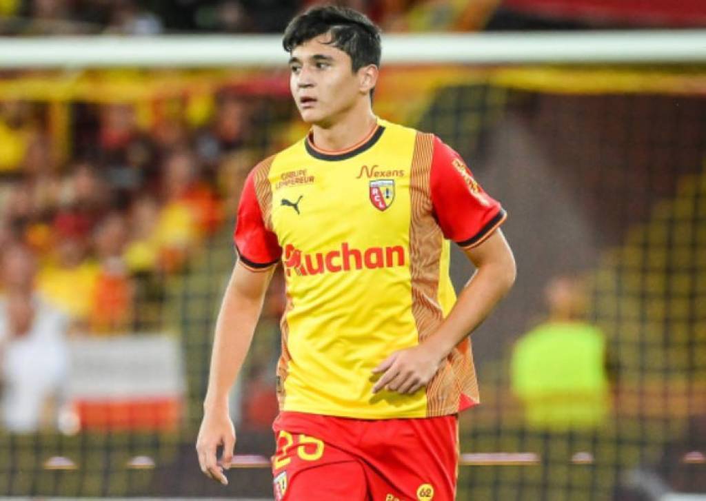 Абдукодир Хусанов – самый высокооплачиваемый футболист Узбекистана