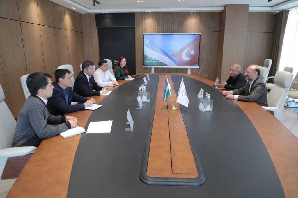 Farmatsevtika: turkiyalik xalqaro ekspert bilan uchrashuv o‘tkazildi