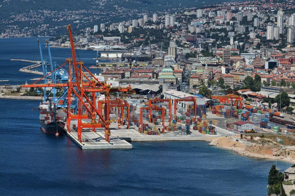 叙利亚取消与俄罗斯公司关于塔尔图斯港的协议