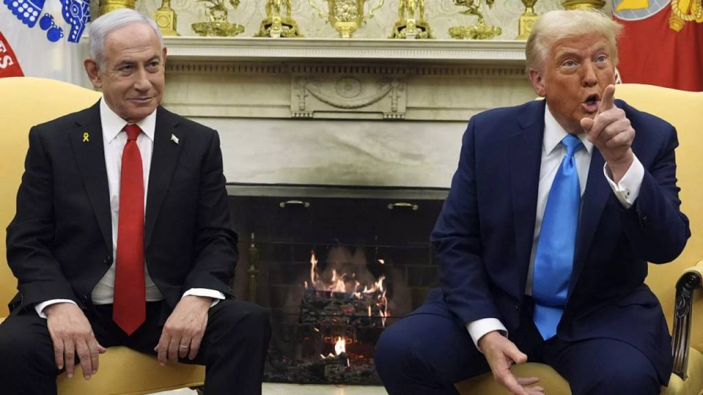 特朗普签署命令对伊朗实施制裁