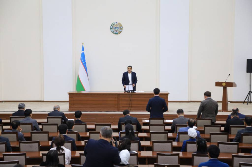 Хайрулло Бозоров: билимли, фидойи, ташаббускор мутахассислар доимо керак