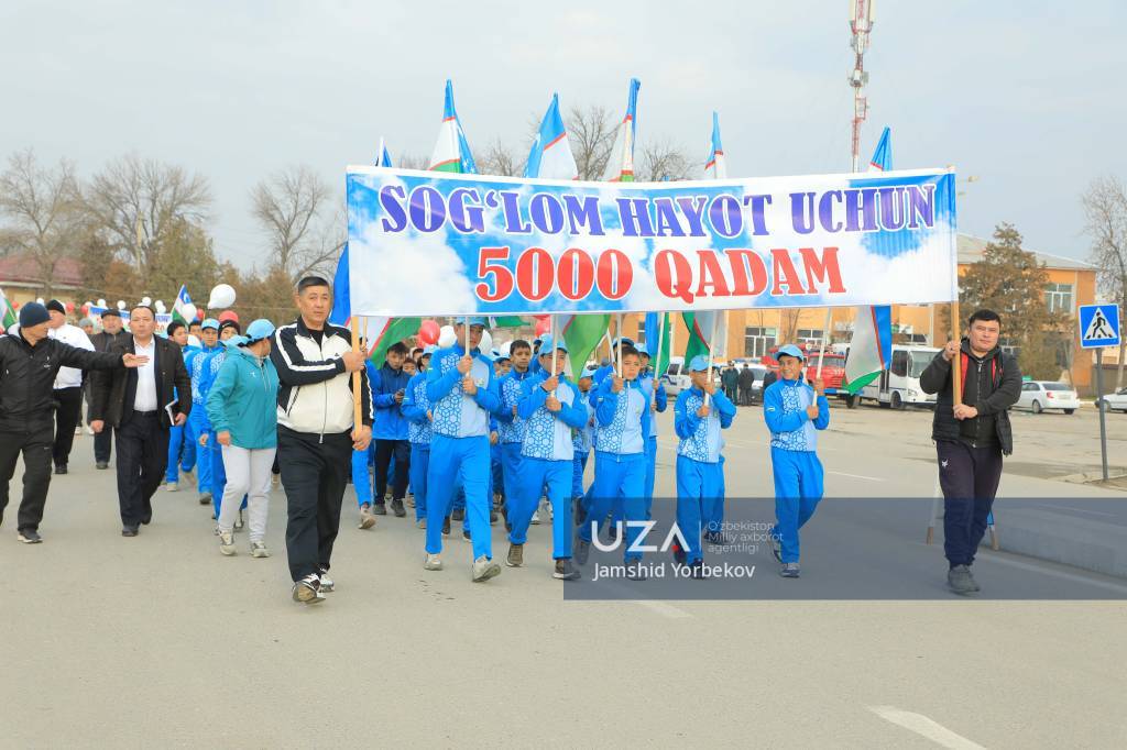 Ogirliklarni kokrak uchlariga osib qoyish