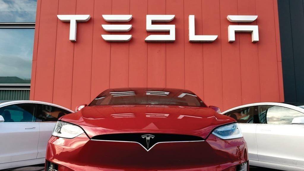 Tesla начала набор сотрудников в Индии