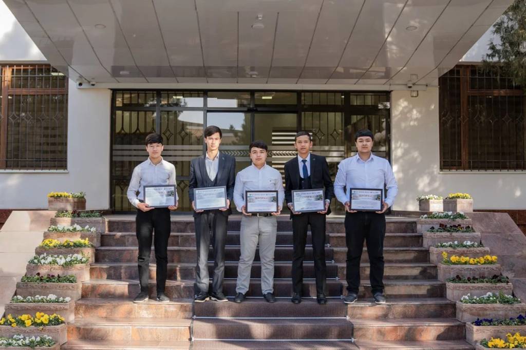 Schüler aus Usbekistan setzen ihre Ausbildung in Südkorea fort