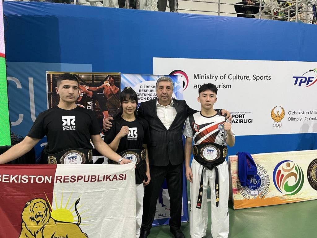 Ёш таэквондочилар беллашмоқда