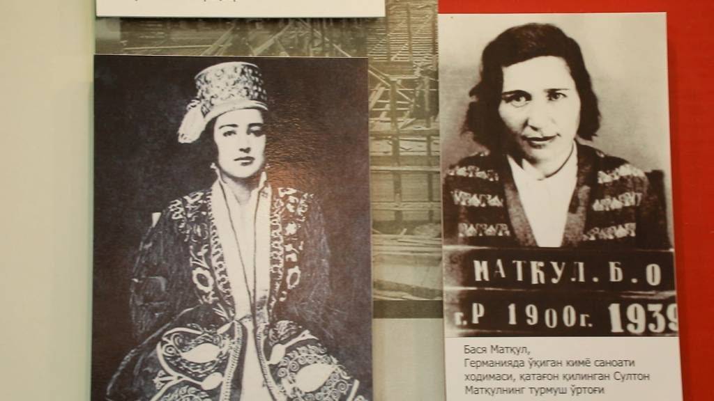 Jinsiy olatni qinga shaxsiy orqasidan kiradi Jinsiy formadagi gozal sportchi ayollar